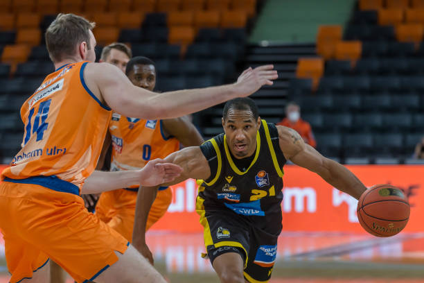 媒体采访时 媒体采访时